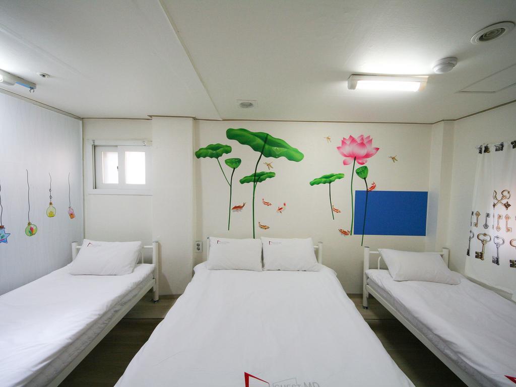 Guesthouse Myeongdong Seoel Kamer foto